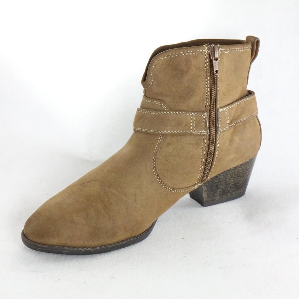 CLIFFS by WHITE MOUNTAIN Ruby Suede Zip Up Booties - Picture 4 of 8